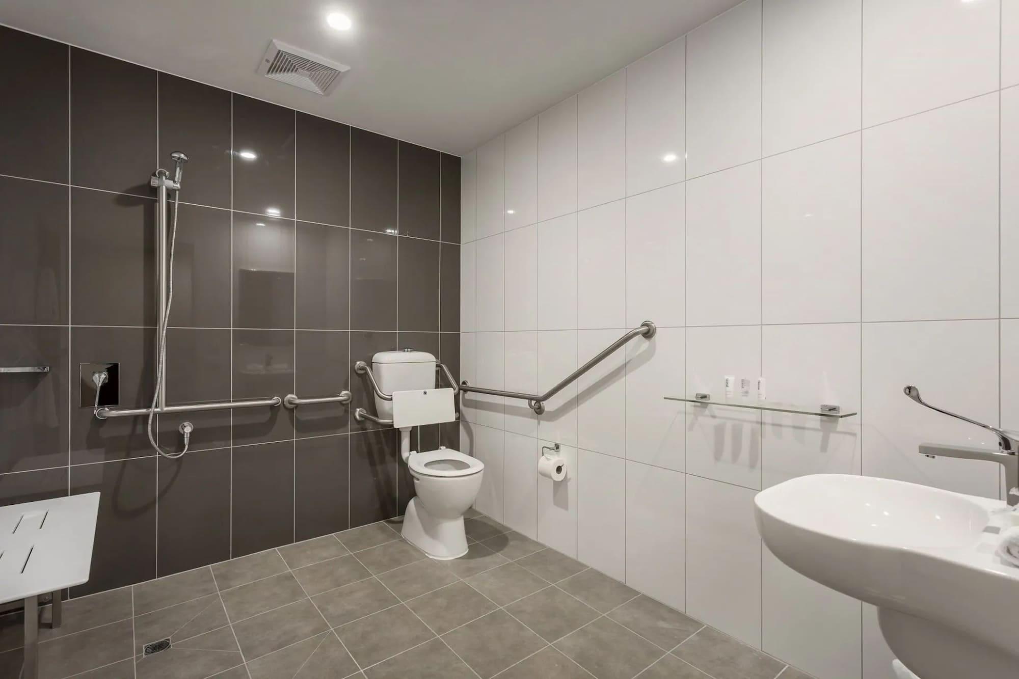 Hudson Berrimah Aparthotel Darwin Bagian luar foto