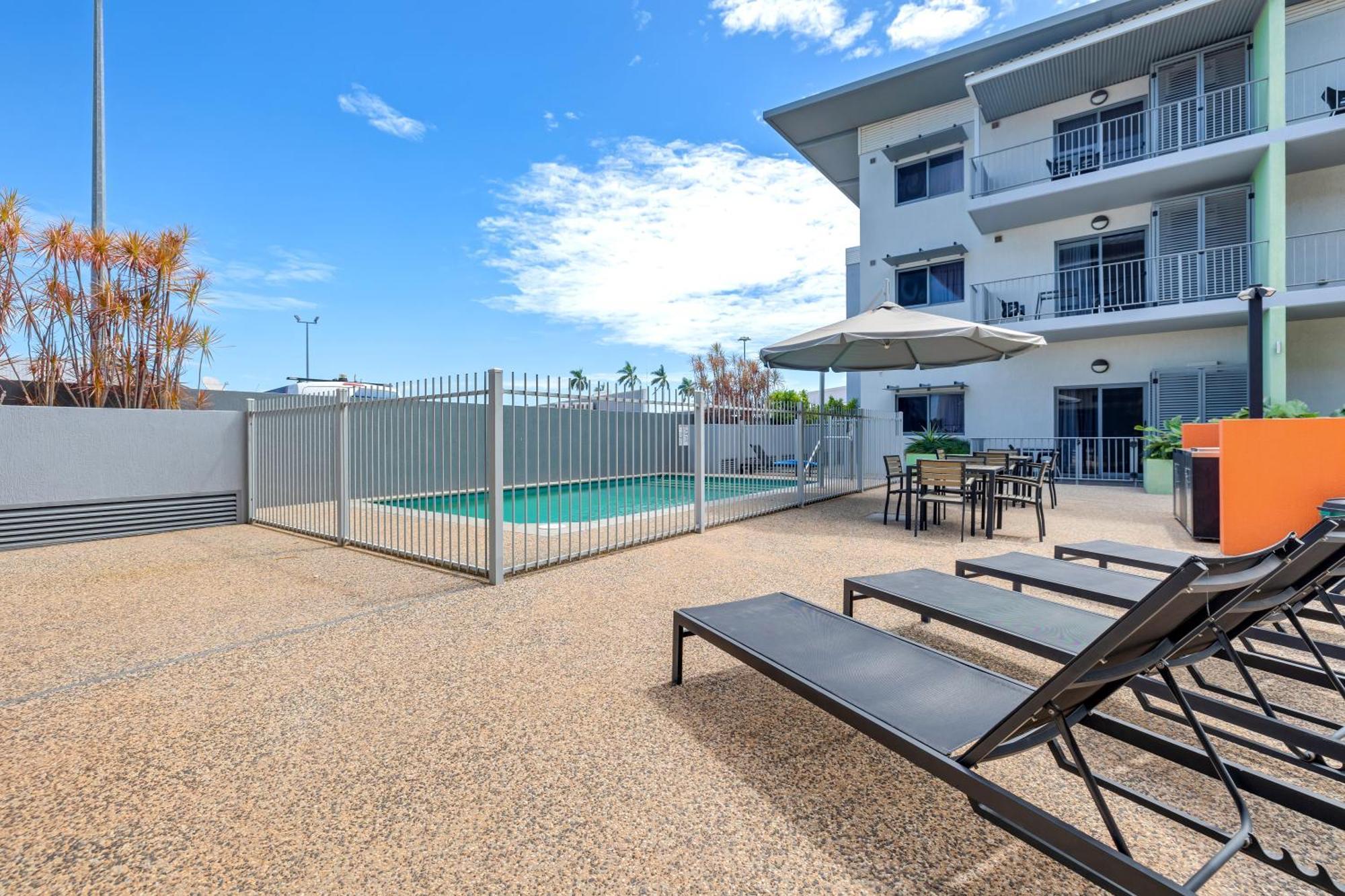 Hudson Berrimah Aparthotel Darwin Bagian luar foto