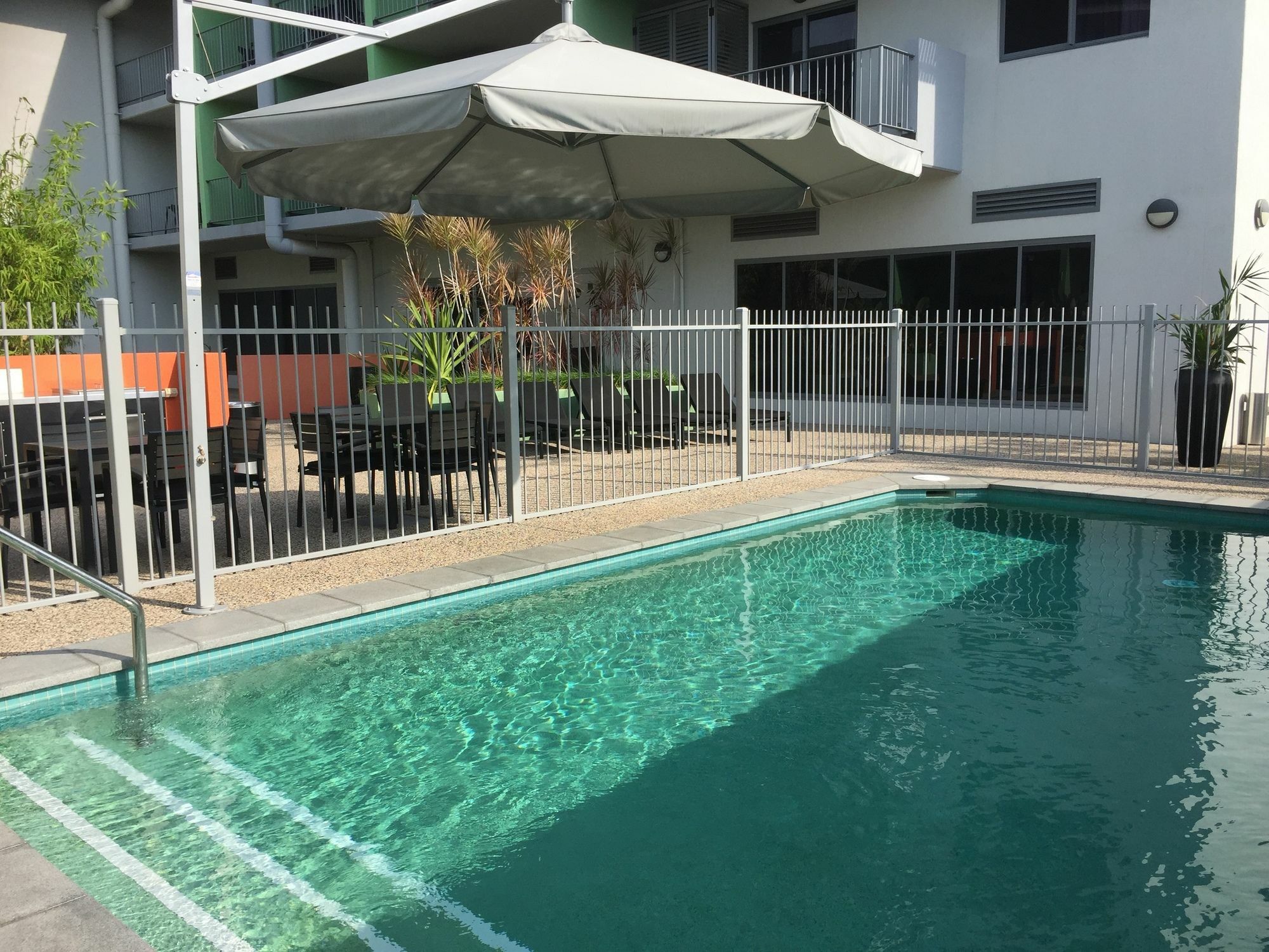 Hudson Berrimah Aparthotel Darwin Bagian luar foto
